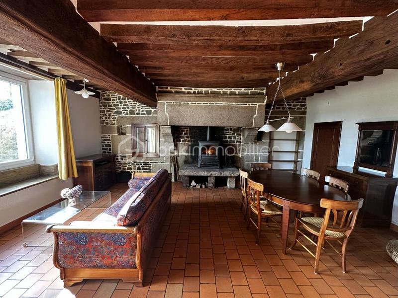 Maison - 125 m² - 7 pièces