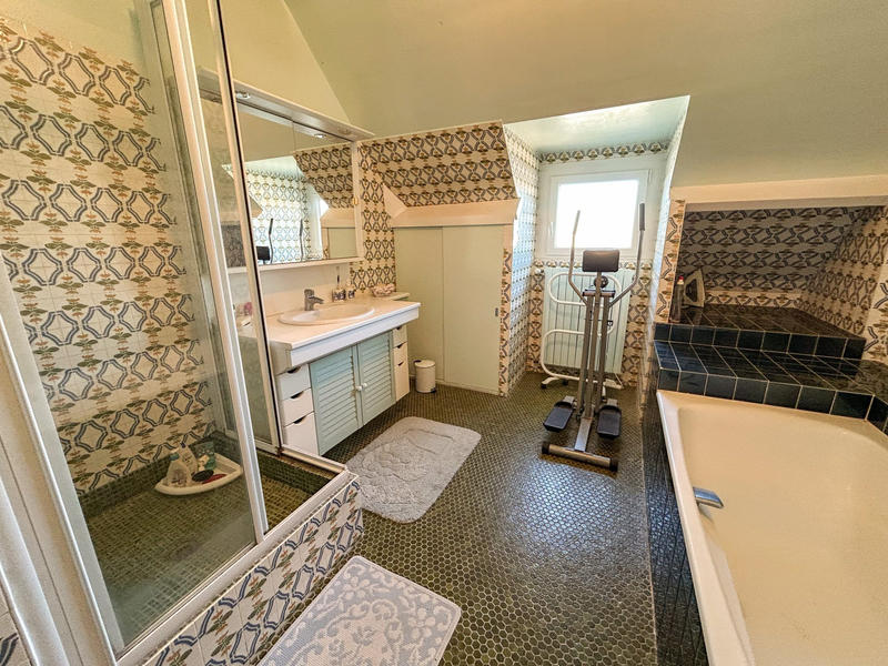 Maison - 155 m² - 6 pièces