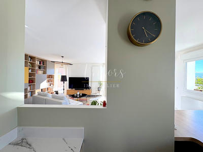 Appartement - 100 m² - 4 pièces