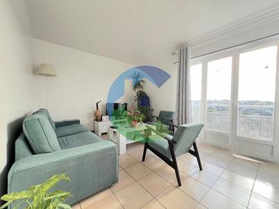 Appartement - 83 m² - 5 pièces
