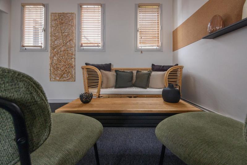 Maison - 285 m² - 11 pièces