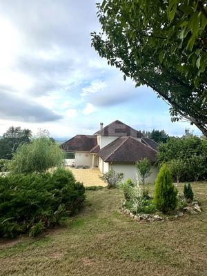 Villa - 163 m² - 6 pièces