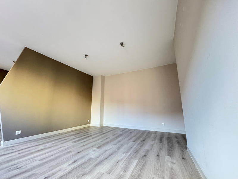 Appartement - 82 m² - 3 pièces