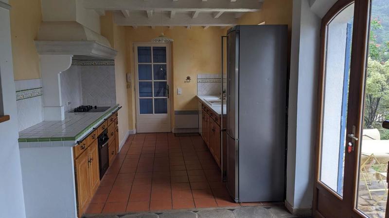 Propriété - 210 m² - 8 pièces