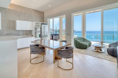 Appartement - 112 m² - 4 pièces