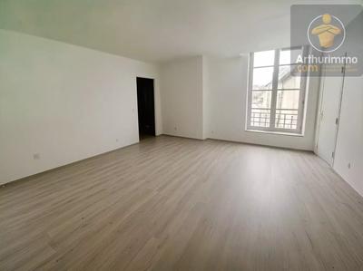 Appartement - 95 m² - 4 pièces