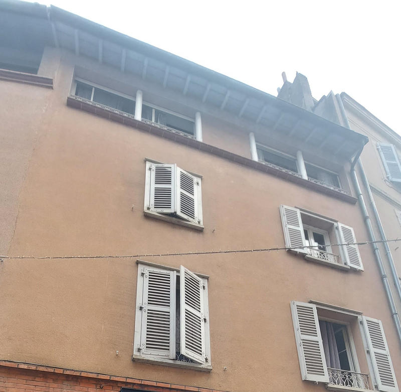 Immeuble - 180 m² - 7 pièces