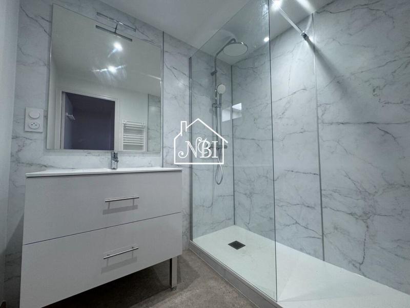 Appartement - 75 m² - 3 pièces