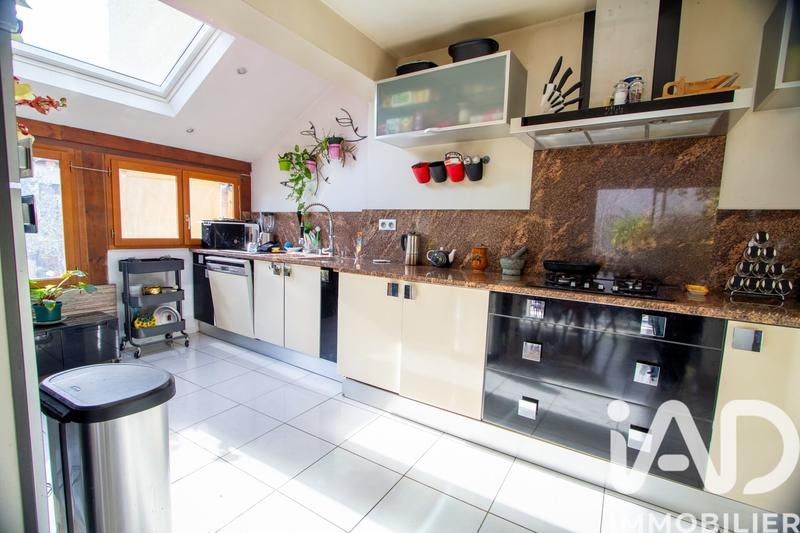 Maison - 165 m² - 7 pièces