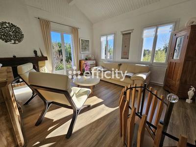 Maison - 102 m² - 4 pièces