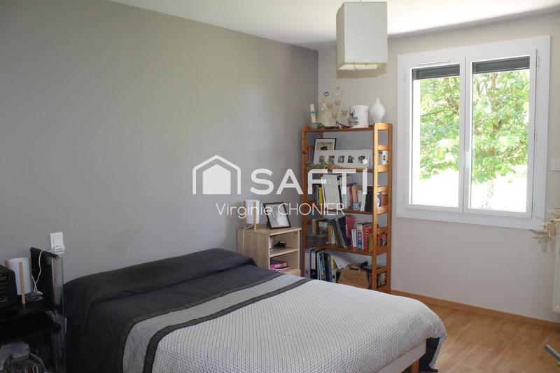 Maison - 256 m² - 6 pièces