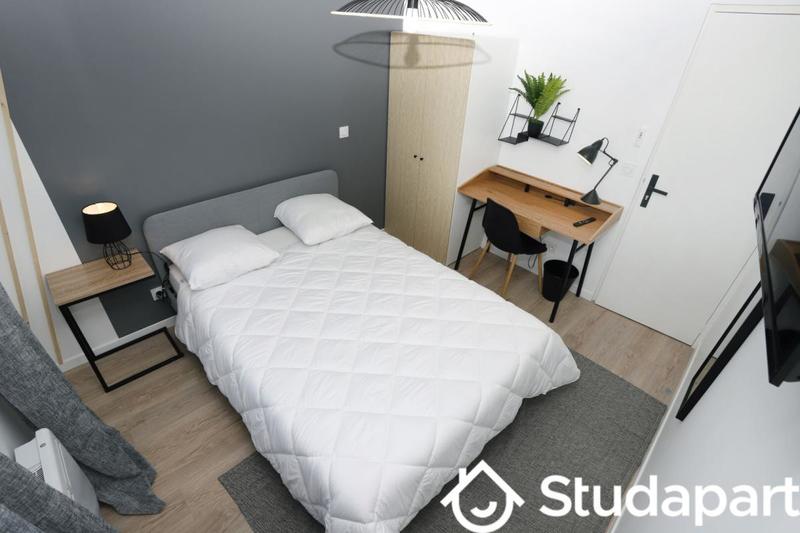 Chambre - 10 m² - 1 pièce