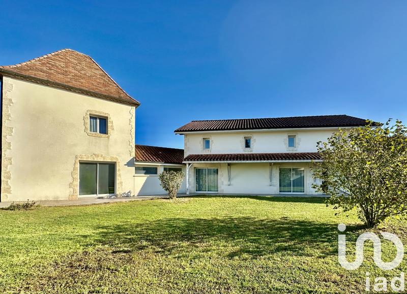 Maison - 180 m² - 10 pièces