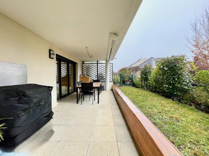 Appartement - 90 m² - 4 pièces