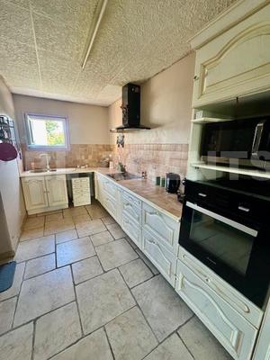 Maison - 140 m² - 6 pièces