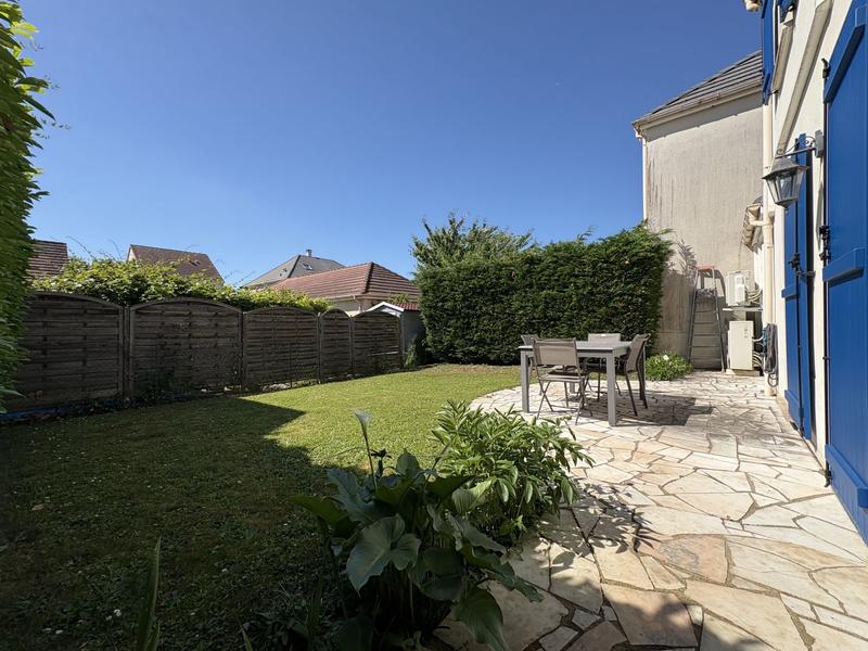 Maison traditionnelle - 80 m² - 5 pièces