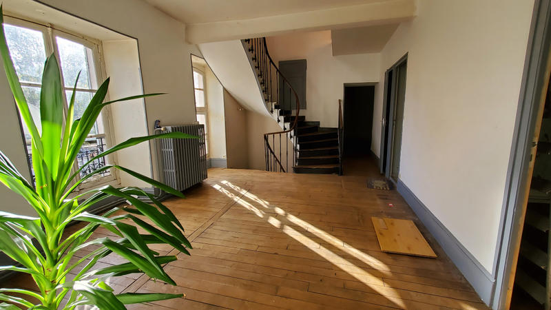 Maison de ville - 230 m² - 11 pièces