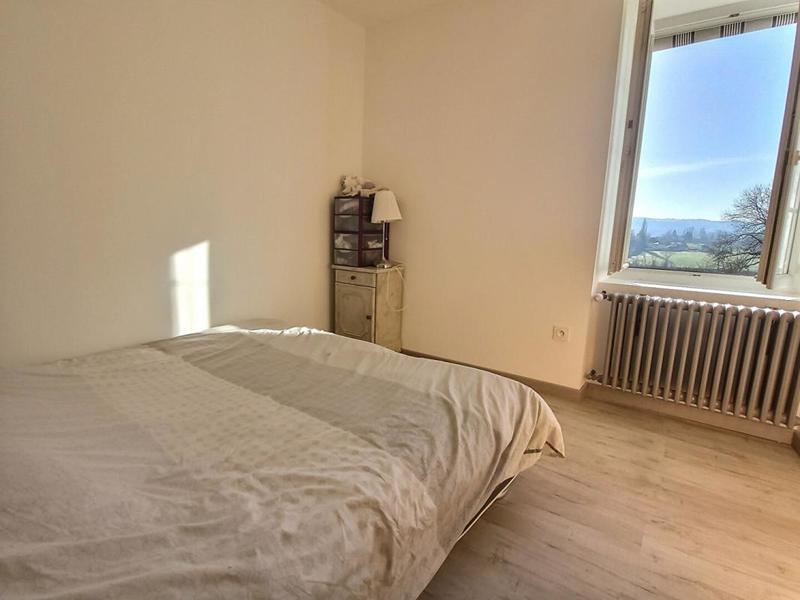 Maison - 180 m² - 9 pièces