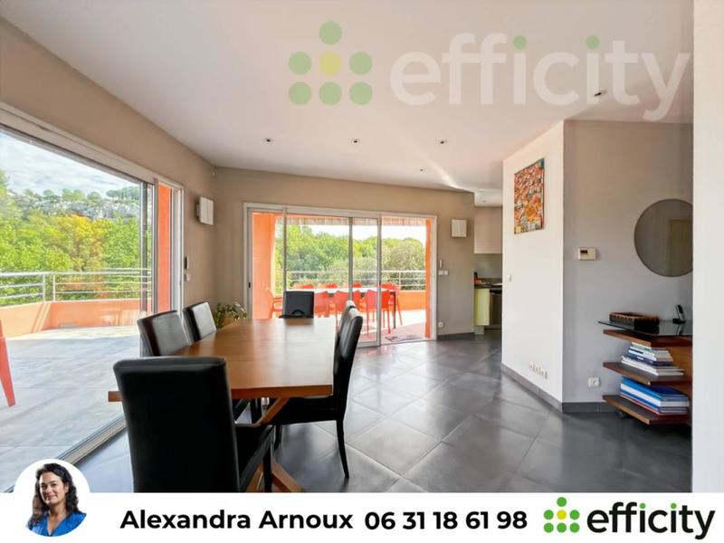 Villa - 175 m² - 6 pièces