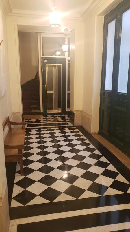 Appartement - 120 m² - 5 pièces