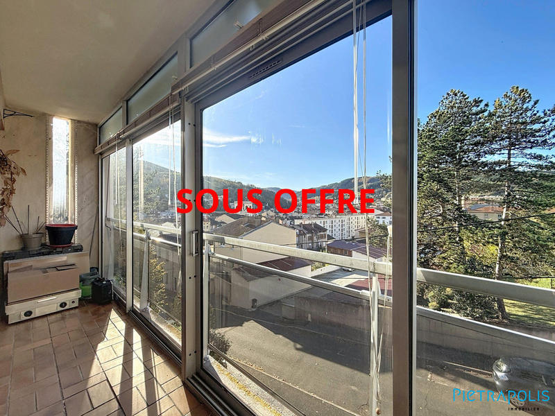 Appartement - 81 m² - 3 pièces