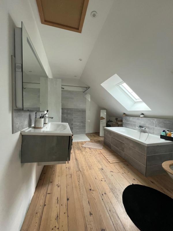 Maison - 126 m² - 7 pièces