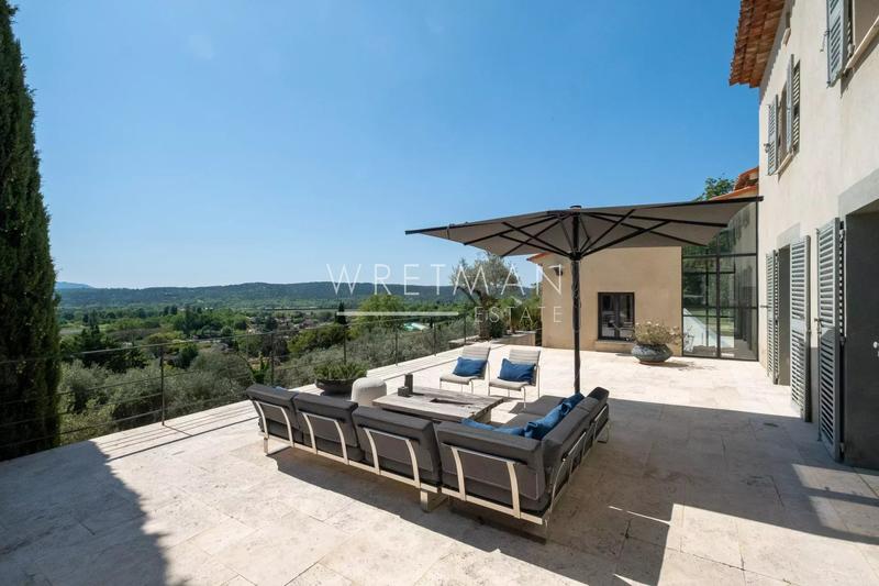Villa - 320 m² - 7 pièces