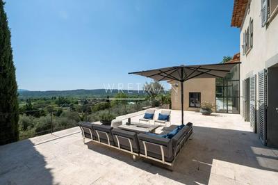 Villa - 320 m² - 7 pièces