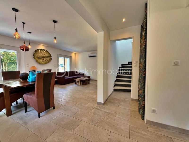 Maison - 117 m² - 5 pièces