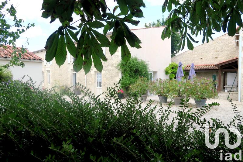 Maison - 430 m² - 15 pièces