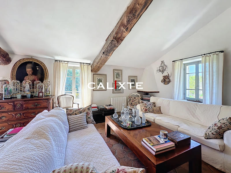 Mas - 180 m² - 6 pièces