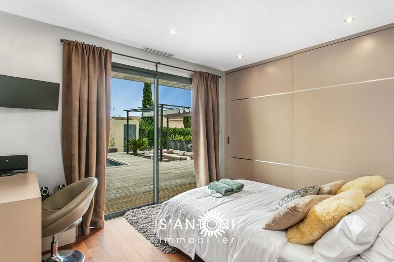 Maison d'architecte - 181 m² - 6 pièces