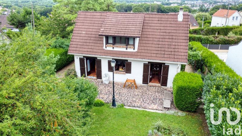 Maison - 95 m² - 4 pièces