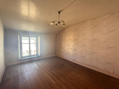 Maison - 110 m² - 6 pièces