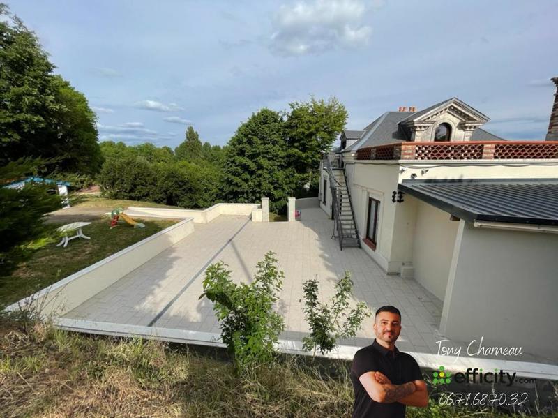 Maison - 217 m² - 5 pièces