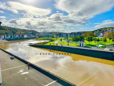 Appartement - 77 m² - 3 pièces