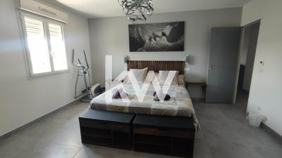 Maison - 180 m² - 7 pièces