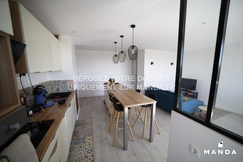 Chambre - 12 m² - 4 pièces