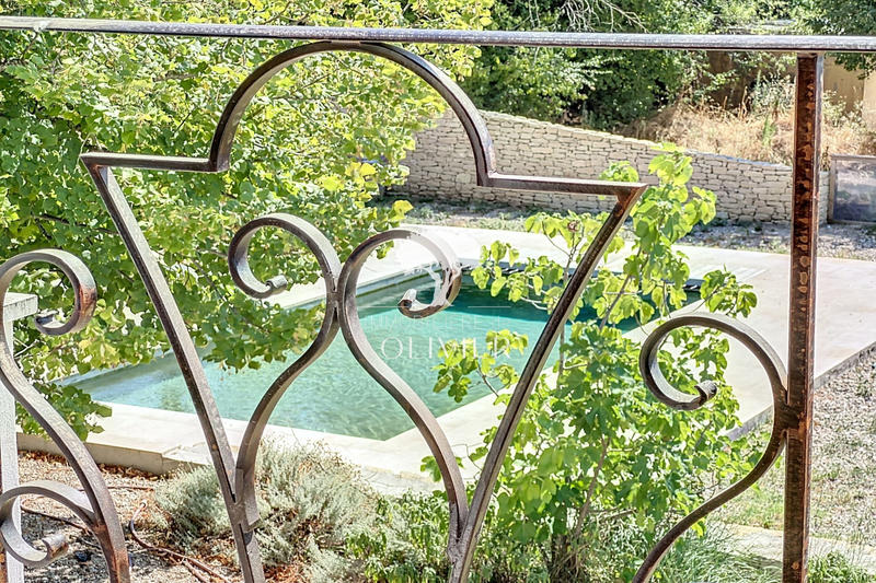 Propriété - 125 m² - 4 pièces