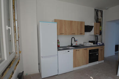 Maison - 320 m² - 16 pièces