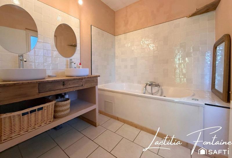 Maison - 170 m² - 8 pièces