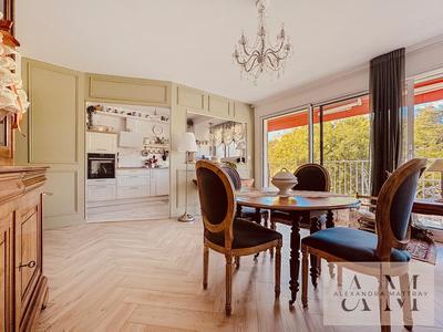 Appartement - 89 m² - 5 pièces