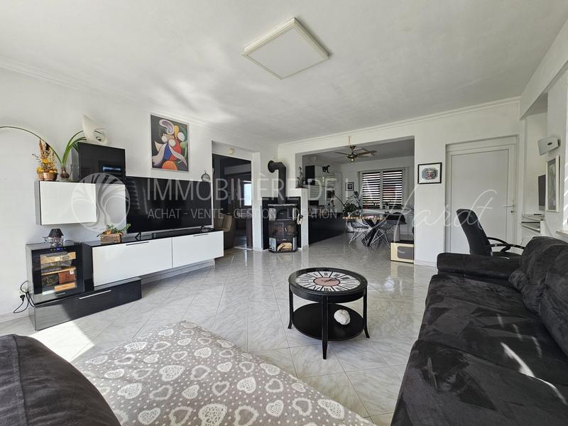 Maison - 266 m² - 8 pièces