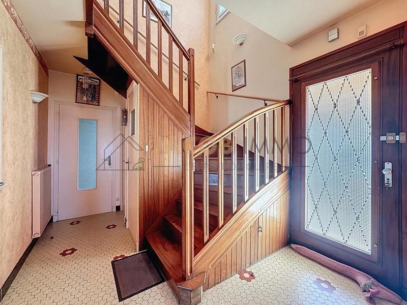 Maison - 93 m² - 5 pièces