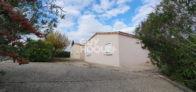 Maison - 300 m² - 18 pièces