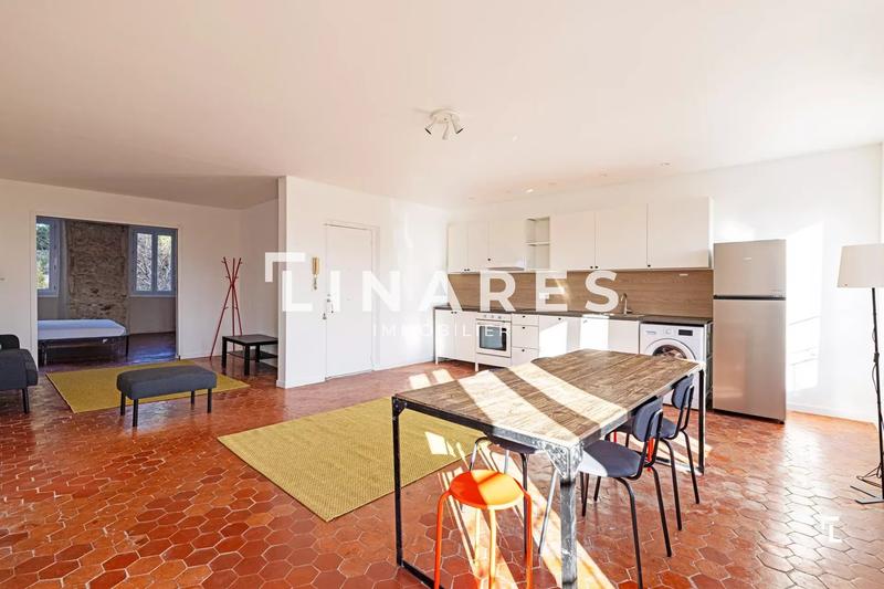 Appartement - 60 m² - 2 pièces