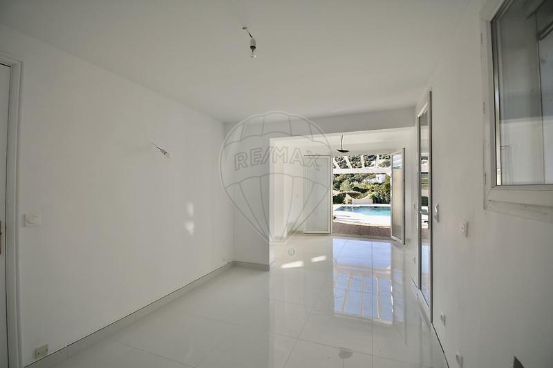 Maison d'architecte - 235 m² - 10 pièces