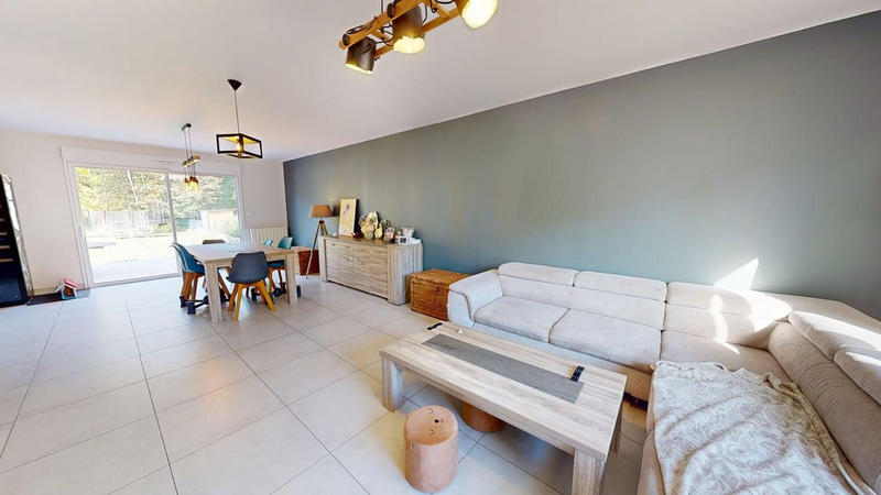 Maison - 160 m² - 5 pièces