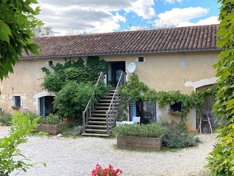 Maison - 380 m² - 11 pièces