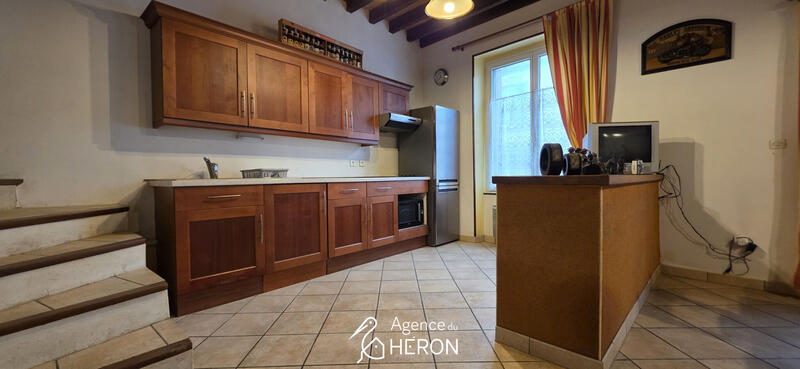 Maison - 111 m² - 7 pièces